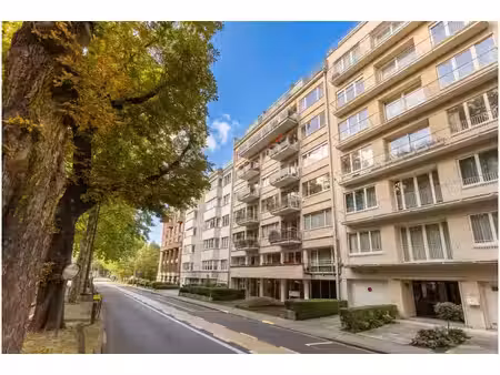 appartement à vendre avec terrasse et 4 chambres   uccle (vbe72081)