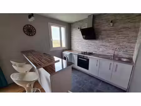 location appartement 2 pièces 44 m² à reims (51100)