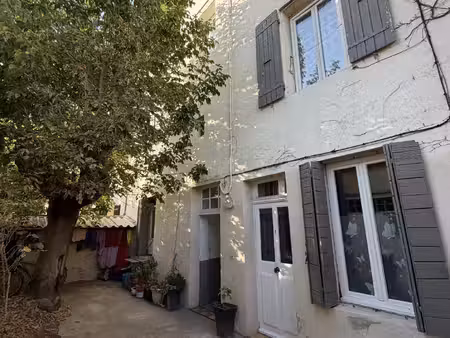 immeuble de rapport composé de 6 appartements