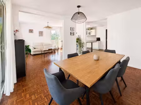 exclusivité – le cocon familial idéal : 4 chambres et 39 m² d’extérieur au bord du lez