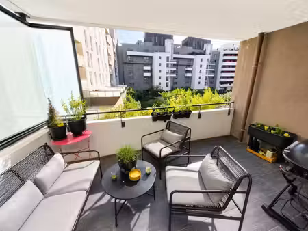 port marianne – superbe 3 pièces traversant avec terrasse  parking et emplacement premium