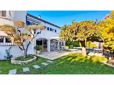 maison pelissanne 6 pièce(s) 175 m2