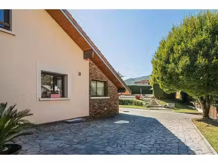 maison d'architecte aux volumes hors normes