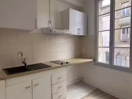 appartement 2 pièces de 25 5 m² à niort centre