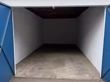vente garage 16 m² toulon (83100)