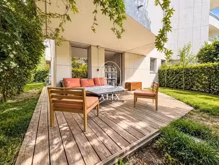 vente appartement 3 pièces 72 m² à courbevoie (92400)  568 000 €