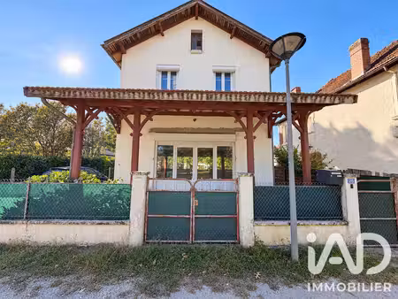 maison de village à sabres (40630)