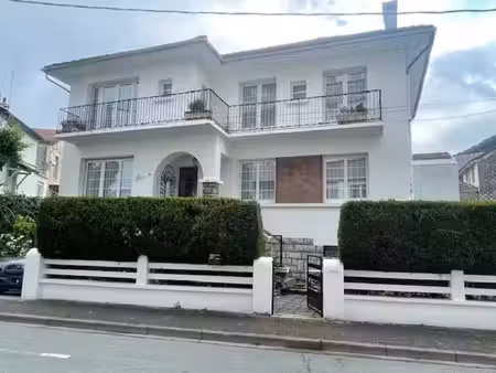 maison à vendre lourdes 10 pièce(s) 150m2 223 000€