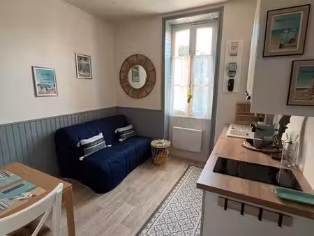 2 pièces préfailles plein centre