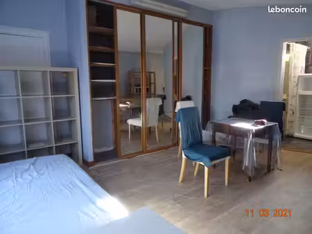 studio 25 m²- terrasse arborée- 5' de gare nord sncf