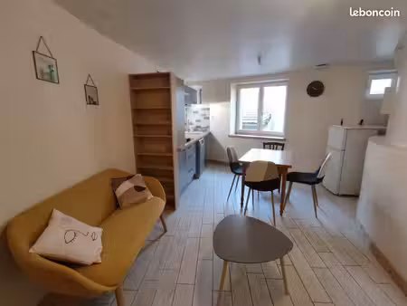 ? à louer – t2 duplex meublé - 510/mois – mâcon centre