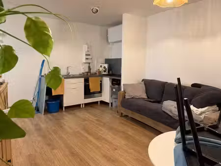 apparemment 30m2