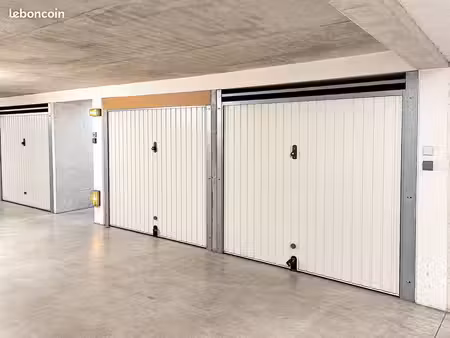 garage a louer (nice ouest)