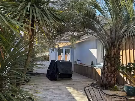 charmante maison meublée t3 52m2 eysines centre au calme avec extérieur