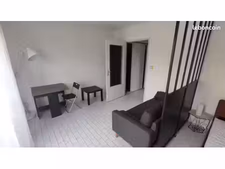 appartement avignon 30m2 proche faculté place de parking
