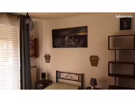studio entièrement équipé et meublé sur metz queuleu proche lycée de la salle