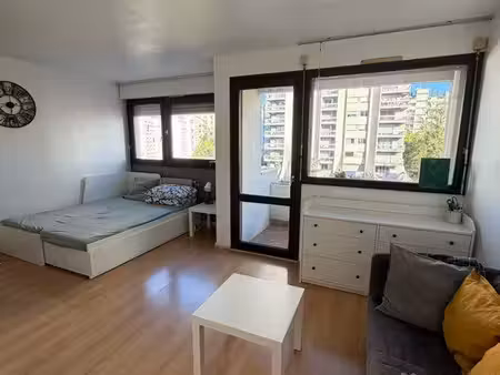 studio meublé avec balcon chauffage eau chaude inclus