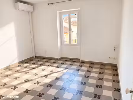 à louer – appartement t2 40 m² non meublé - 1 chambre -