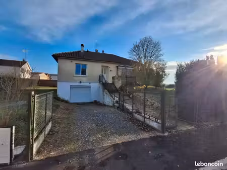 loue maison de village