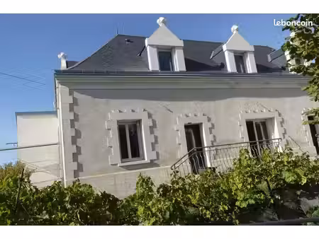 loue le 15 octobre 2026 maison f5 de 107 m2 + 10 m2 de cave à st genouph