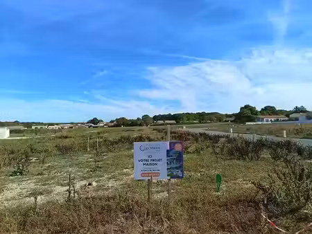 vente terrain 381 m² à grézac (17120)  49 900 €