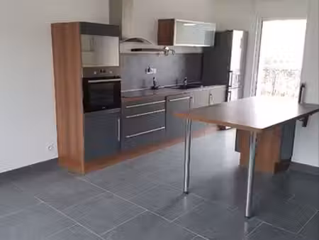 maison à louer à renazé