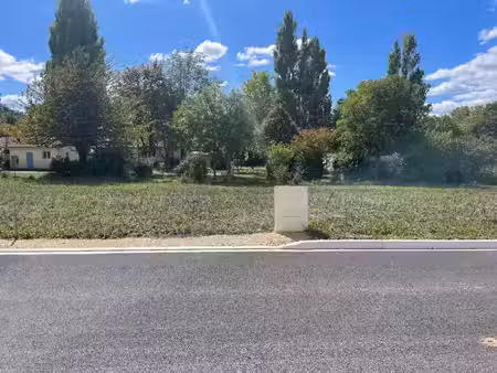 vente terrain 750 m² à bourg sur gironde (33710)  65 000 €