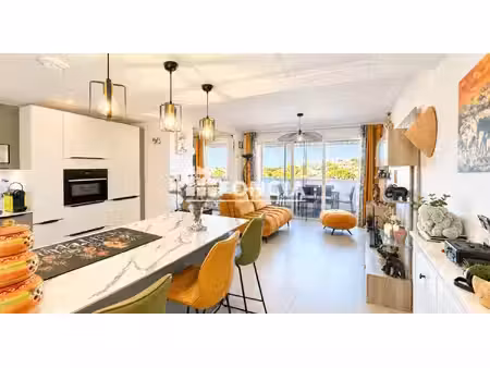 agde  cap d'agde – t3 lumineux avec terrasse vue pyrénées et grand garage privatif