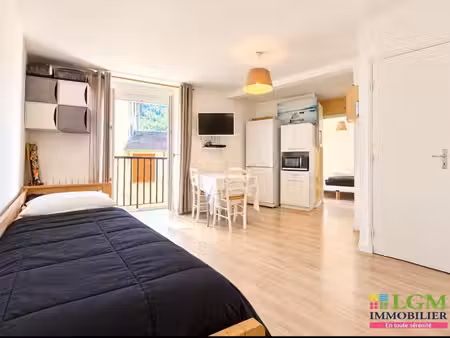 ax les termes  appartement lumineux au coeur de la ville