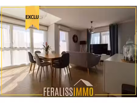 superbe duplex  3 chambres  3 exterieurs !