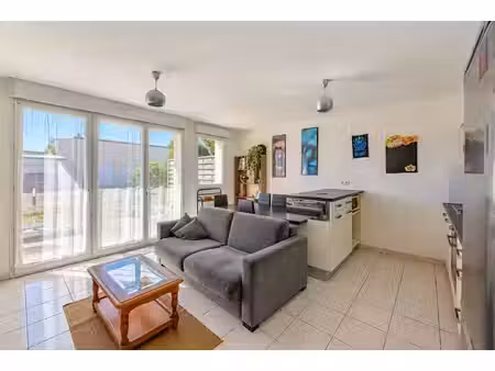 appartement 2 pièces à vendre à saint aubin d'aubigné - rez-de-chaussée avec jardin et gar