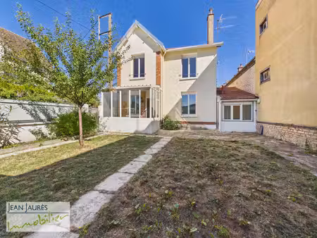 jolie maison de 4 pièces 69 m2 jardin  garage et cave
