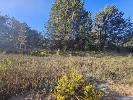 vente terrain 413 m² à peynier (13790)  263 000 €