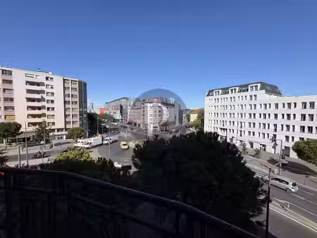 le kremlin-bicêtre — 2 pièces lumineux de 56 m²- 235 000 euros-aux portes de paris  à deux