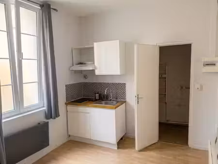 studio fonctionnel de 13 2 m² à niort