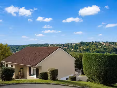 belle maison de plain pied avec vue imprenable sur brignais