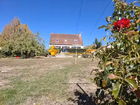 maison traditionnelle 128 m²  sous-sol complet  terrain 2 204 m²
