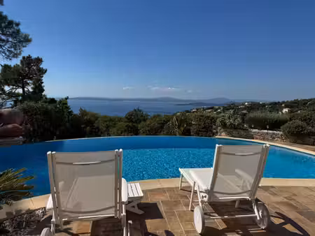 maison de luxe à vendre à les issambres