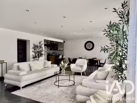 vente maison traditionnelle 8 pièces