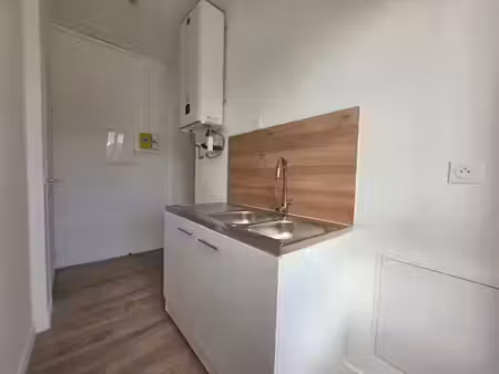 location appartement 1 pièce 19 m² à bobigny (93000)  900 €