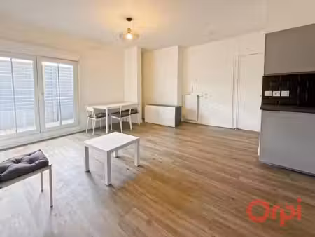 location meublée appartement 2 pièces 45 m² à stains (93240)  999 €