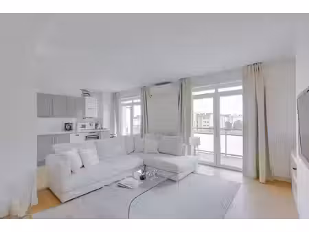 location meublée appartement 3 pièces 74.54 m² à lyon 3ème (69003)  1 227 €