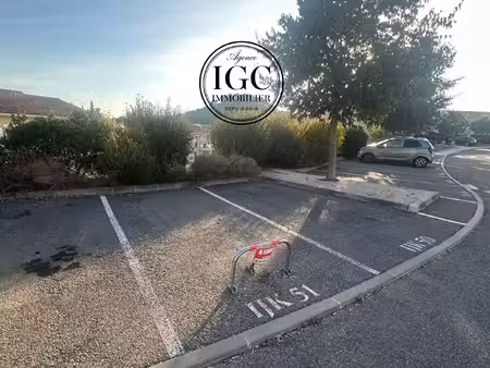 parking à louer