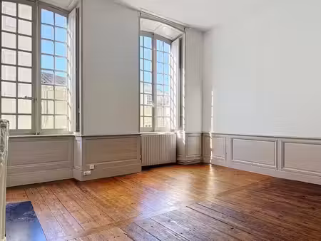 location appartement 3 pièces 61 m² à la rochelle (17000)  1 250 €