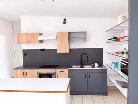location meublée appartement 4 pièces 89.29 m² à mamoudzou (97600)  1 900 €