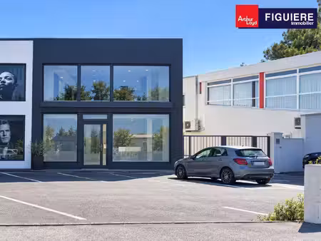 local commercial à louer