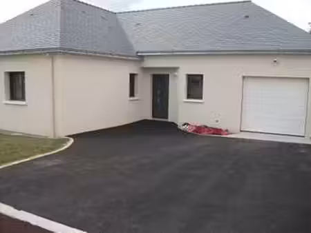 location maison à joué-sur-erdre (44440) : à louer / 93m² joué-sur-erdre