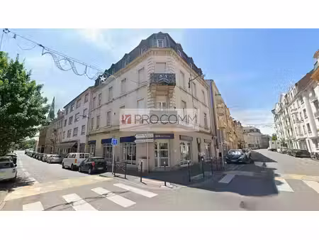 local commercial à louer