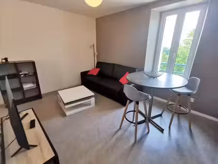 location appartement 2 pièces 30 m² à baraqueville (12160)