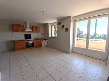 location appartement 2 pièces 50 m² à baraqueville (12160)